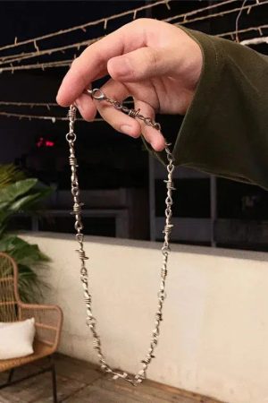 Quick Outfits, Modest Fashion Outfits Ideas Y2K Barbed Wire Necklace
