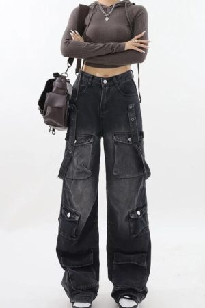 Quick Outfits, Modest Fashion Outfits Ideas Y2K Belted Dark Wash Cargo Jeans