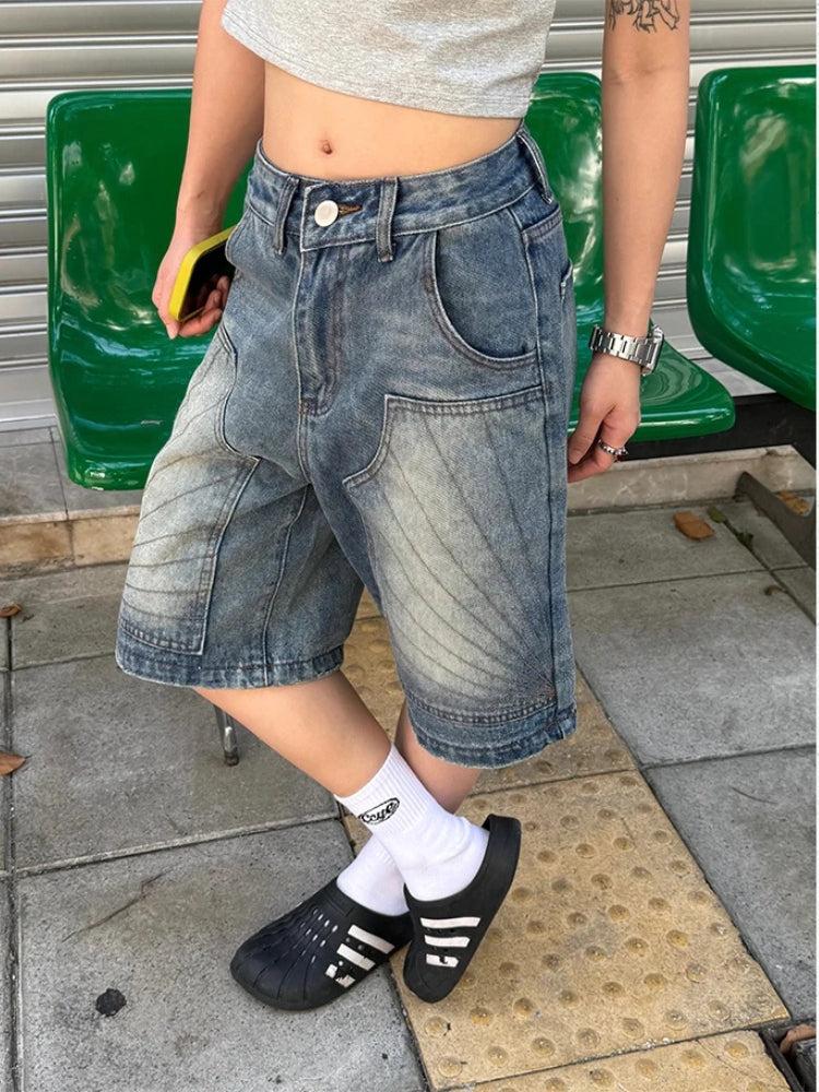 Quick Outfits, Modest Fashion Outfits Ideas Y2K Bermuda Shorts Quick Outfits, Modest Fashion Outfits Ideas Y2K Bermuda Shorts