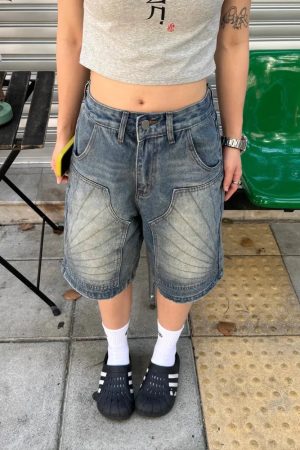 Quick Outfits, Modest Fashion Outfits Ideas Y2K Bermuda Shorts