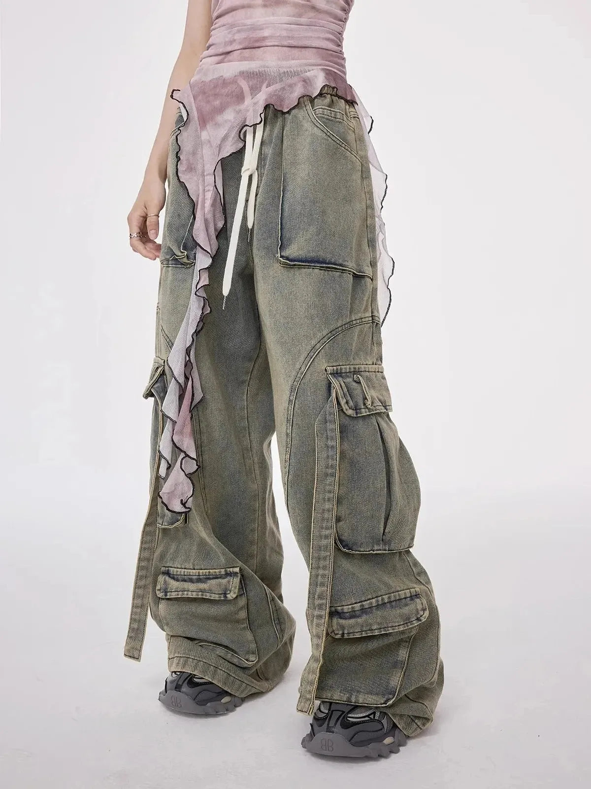 Quick Outfits, Modest Fashion Outfits Ideas Y2K Cargo Jeans Quick Outfits, Modest Fashion Outfits Ideas Y2K Cargo Jeans