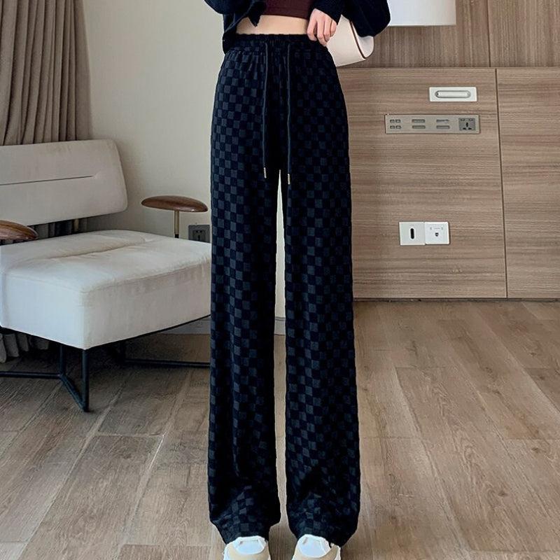 Quick Outfits, Modest Fashion Outfits Ideas Y2K Checkered Sweatpants Quick Outfits, Modest Fashion Outfits Ideas Y2K Checkered Sweatpants