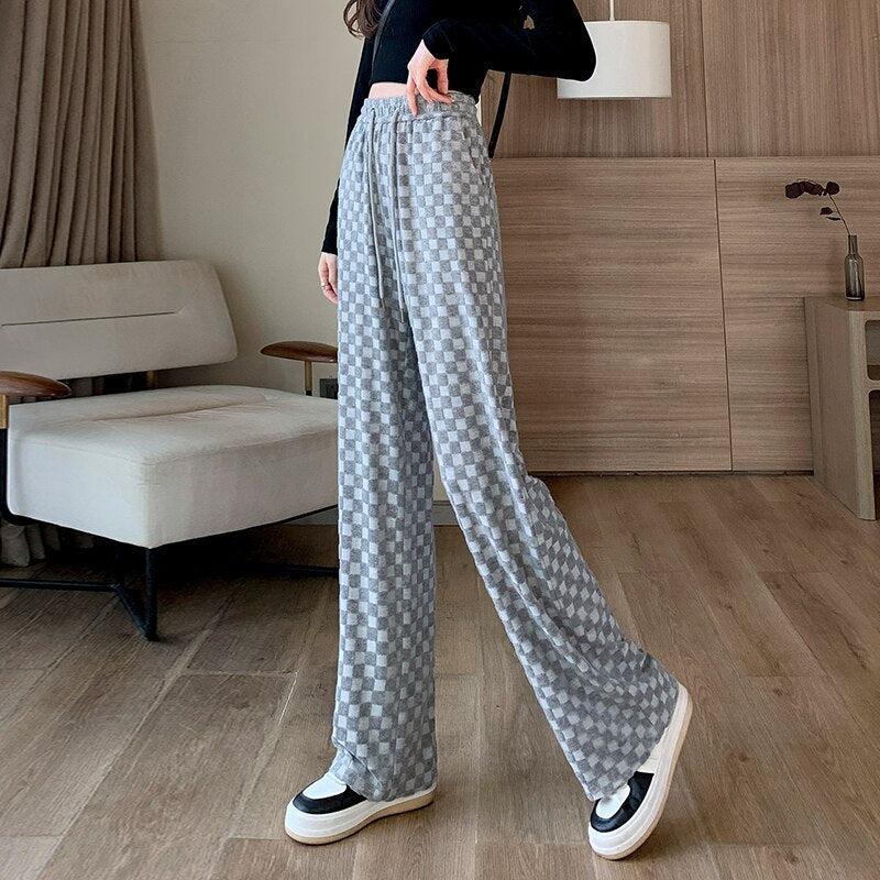 Quick Outfits, Modest Fashion Outfits Ideas Y2K Checkered Sweatpants Quick Outfits, Modest Fashion Outfits Ideas Y2K Checkered Sweatpants