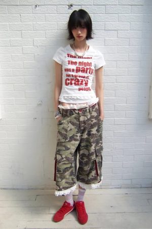 Quick Outfits, Modest Fashion Outfits Ideas Y2K Crazy Party Graphic Tee
