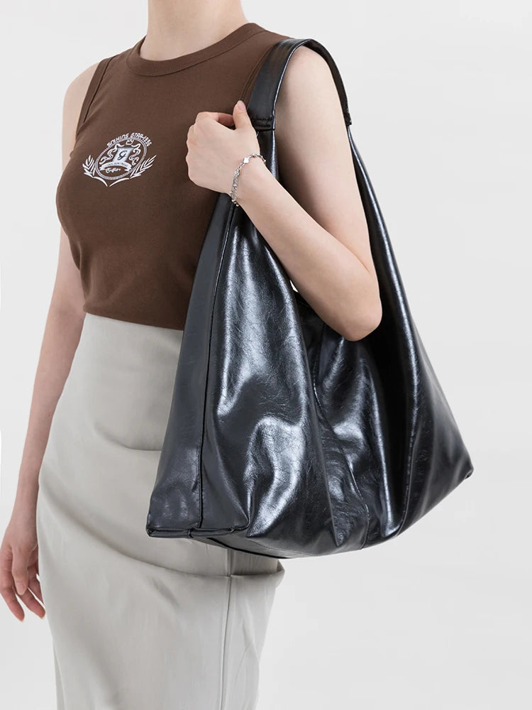 Quick Outfits, Modest Fashion Outfits Ideas Y2K Faux Patent Leather Hobo Bag Quick Outfits, Modest Fashion Outfits Ideas Y2K Faux Patent Leather Hobo Bag