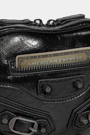 Quick Outfits, Modest Fashion Outfits Ideas Y2K Grunge Belted Heart Shaped Bag