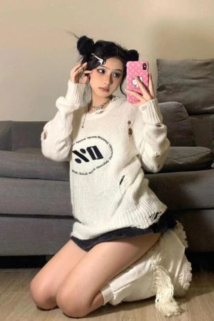 Quick Outfits, Modest Fashion Outfits Ideas Y2K Grunge Distressed Knitted Sweater