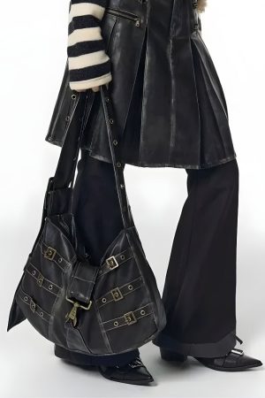Quick Outfits, Modest Fashion Outfits Ideas Y2K Grunge Faux Leather Belted Bag
