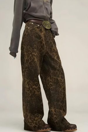 Quick Outfits, Modest Fashion Outfits Ideas Y2K Leopard Straight Leg Pants