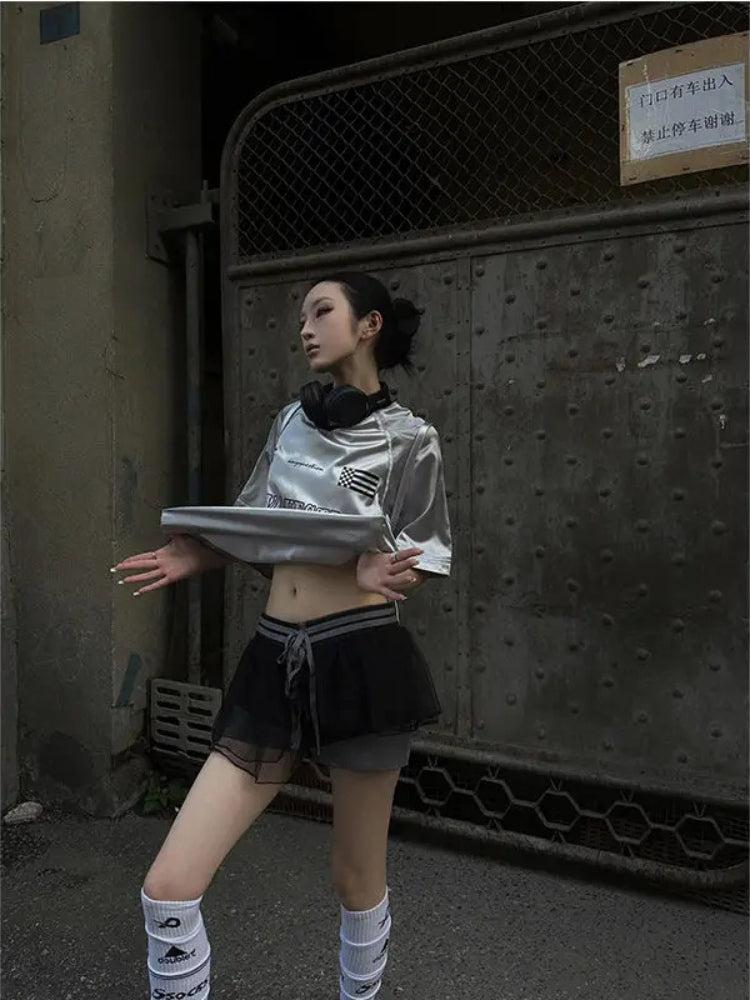 Quick Outfits, Modest Fashion Outfits Ideas Y2K Silver Oversized Tee Quick Outfits, Modest Fashion Outfits Ideas Y2K Silver Oversized Tee