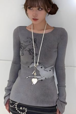 Quick Outfits, Modest Fashion Outfits Ideas Y2K White Horse Ribbed Top