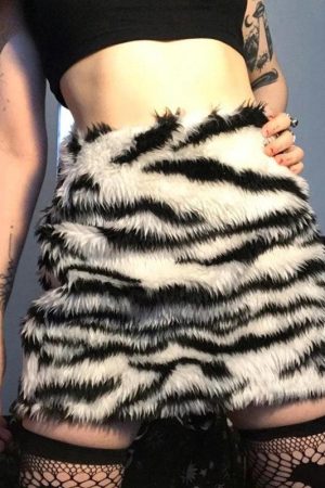 Quick Outfits, Modest Fashion Outfits Ideas Zebra Fluffy Mini Skirt