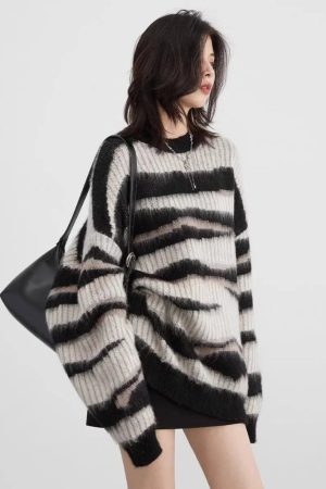 Quick Outfits, Modest Fashion Outfits Ideas Zebra Knitted Sweater