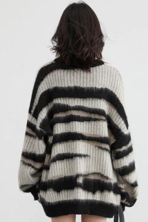 Quick Outfits, Modest Fashion Outfits Ideas Zebra Knitted Sweater