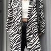 Quick Outfits, Modest Fashion Outfits Ideas Zebra Print Long Blazer