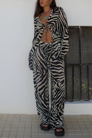 Quick Outfits, Modest Fashion Outfits Ideas Zebra Tie Up Blouse & Pants Two Piece Set