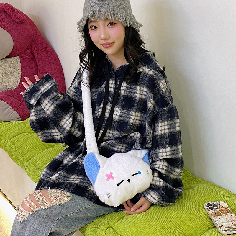 Quirky Crying Cat Plush Crossbody Bag for Women - Cute Cartoon Doll Bag for Autumn and Winter Fashion Quirky Crying Cat Plush Crossbody Bag for Women - Cute Cartoon Doll Bag for Autumn and Winter Fashion