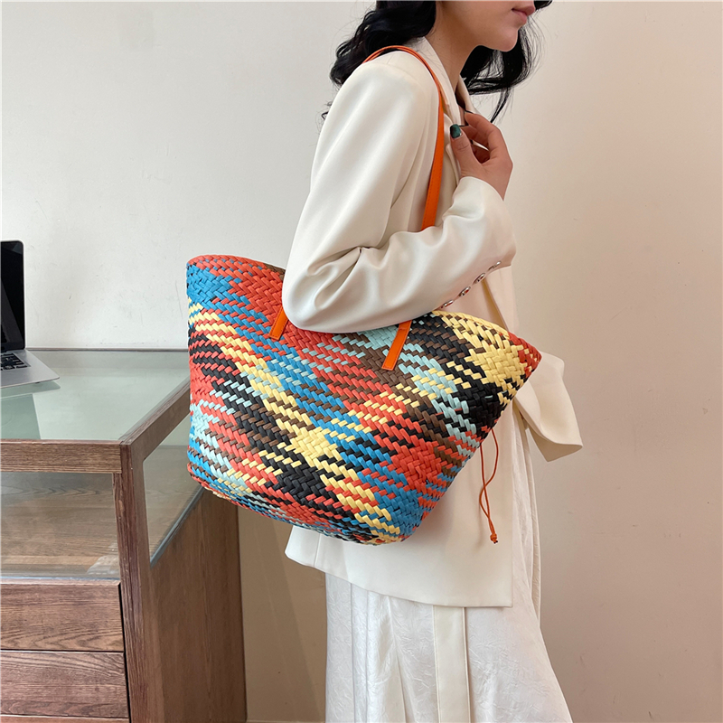 Rainbow Color-Block Woven Straw Tote Bag for Women - 2025 Summer Beach Vacation Handheld Shoulder Bag Rainbow Color-Block Woven Straw Tote Bag for Women - 2025 Summer Beach Vacation Handheld Shoulder Bag
