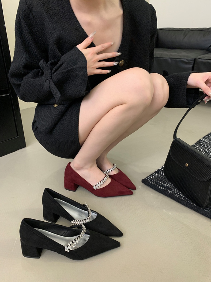 Red Chunky Heels Mary Jane Wedding Shoes with Rhinestones for Spring & Autumn 2025 - Stylish Pointed-Toe Design for Dresses Red Chunky Heels Mary Jane Wedding Shoes with Rhinestones for Spring & Autumn 2025 - Stylish Pointed-Toe Design for Dresses