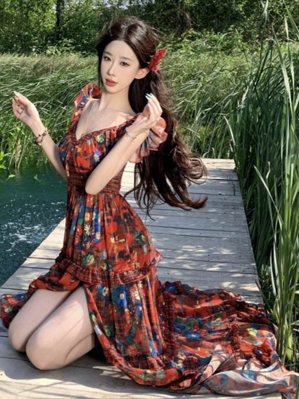 Red Floral V-Neck Split Dress for Women - Summer Seaside Vacation Outfit, Long Boho Style for Travel and Photo Opportunities Red Floral V-Neck Split Dress for Women - Summer Seaside Vacation Outfit, Long Boho Style for Travel and Photo Opportunities