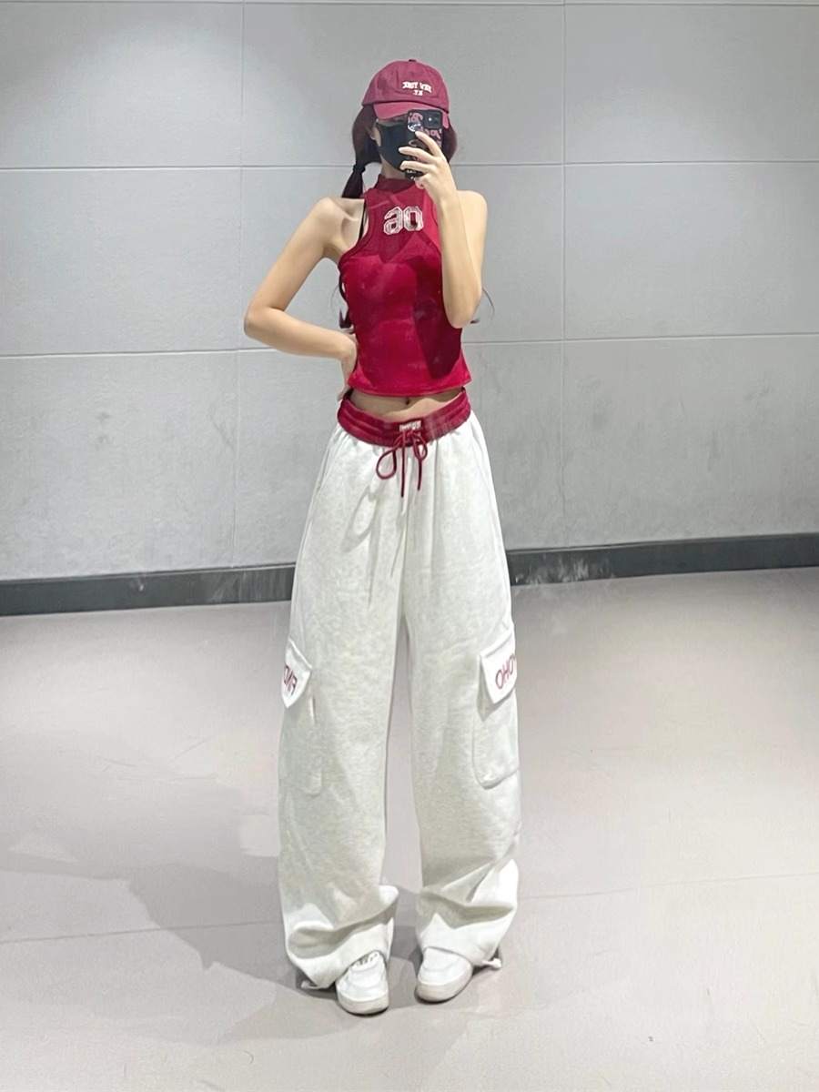 Red High-Neck Jazz Dance Outfit for Women - Dual-Waist Contrasting Straight-Leg Cargo Pants, Stylish Performance Wear