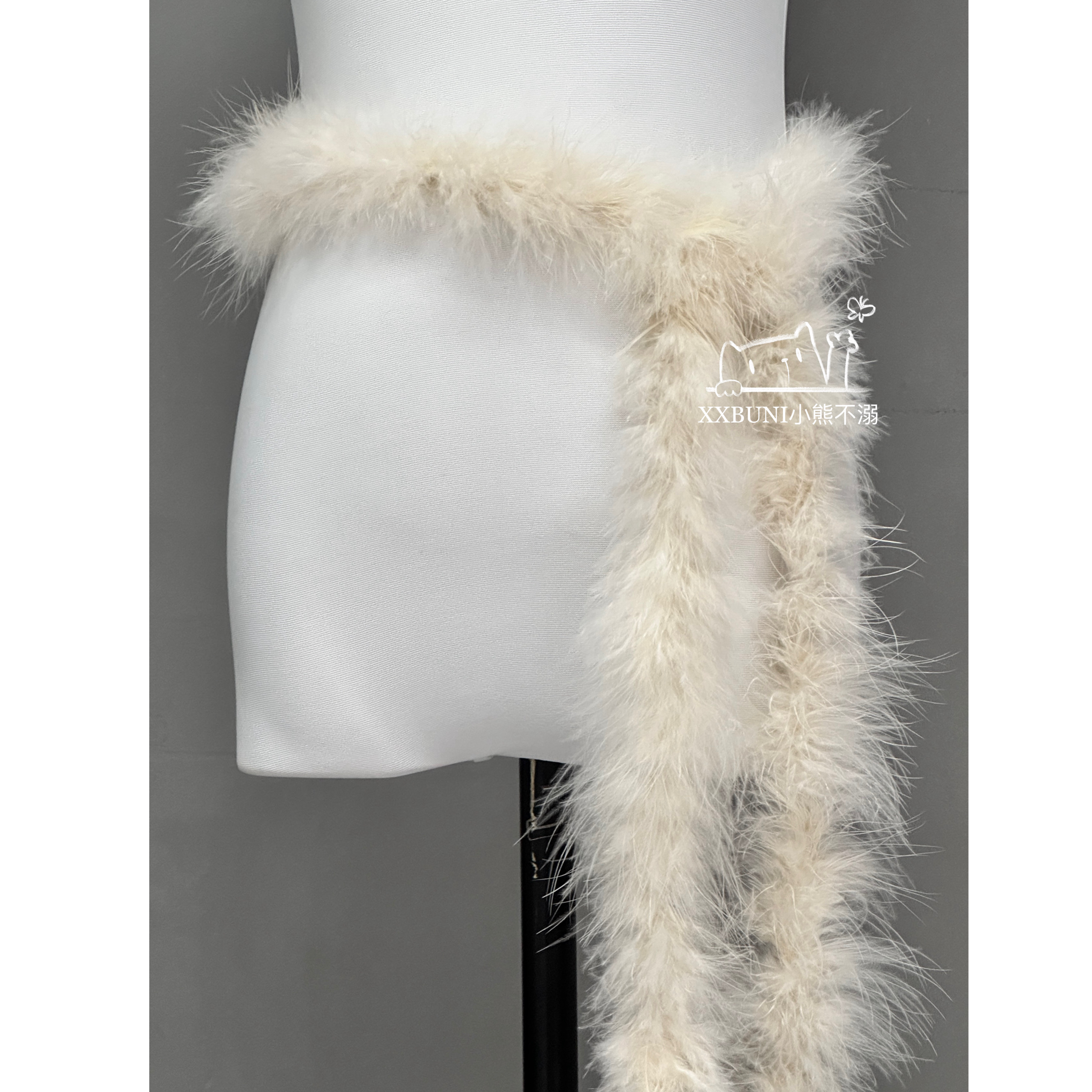 Red Mesh Spaghetti Strap Sexy Top Two-Piece Set with Black Cargo Pants - Trendy Women's Outfit for Y2K and Street Style Red Mesh Spaghetti Strap Sexy Top Two-Piece Set with Black Cargo Pants - Trendy Women's Outfit for Y2K and Street Style