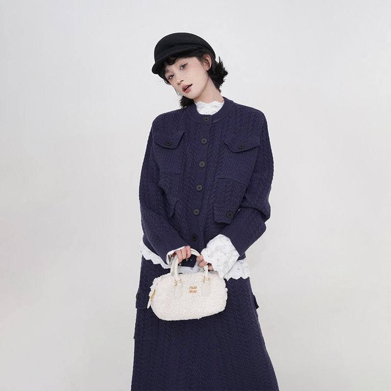 Red Round Neck Long Sleeve Knitted Sweater Set for Women - Winter Korean Style Loose Cozy Top for New Year Casual Wear