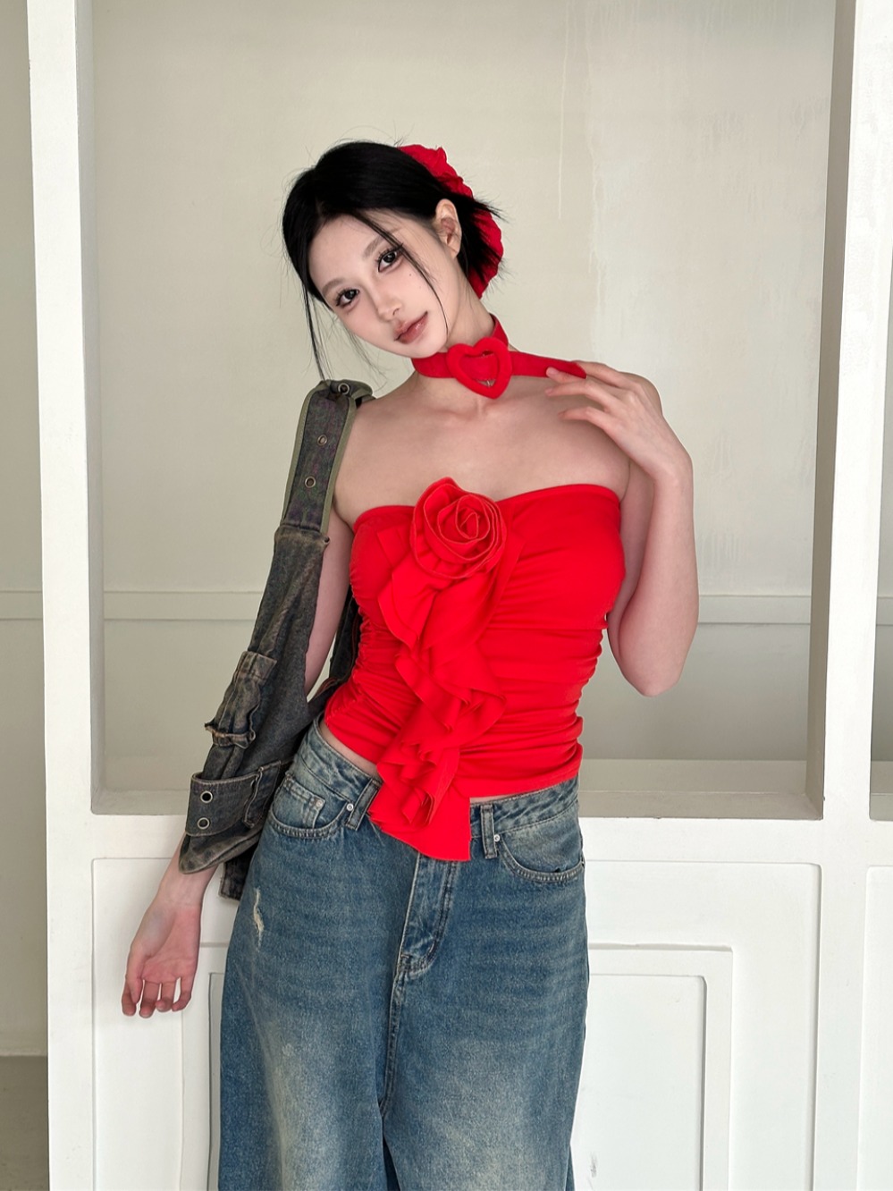 Red Spicy Girl Off-Shoulder Strapless Tank Top with 3D Floral Pleats - Summer Sexy Style for Women, Perfect for 90s and Y2K Fashion. Red Spicy Girl Off-Shoulder Strapless Tank Top with 3D Floral Pleats - Summer Sexy Style for Women, Perfect for 90s and Y2K Fashion.