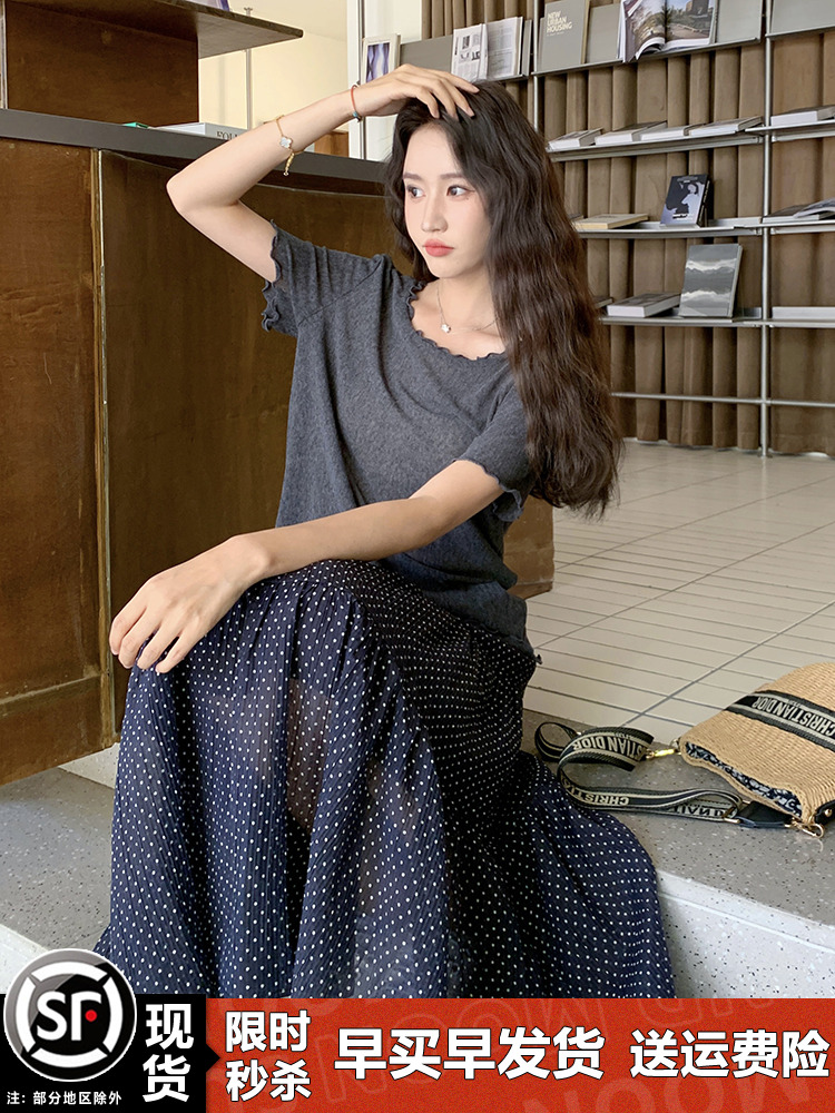 Relaxed Fit Short-Sleeve Two-Piece Summer Outfit for Women - Elegant Skirt Set, Simple and Stylish, Perfect for Casual Days Relaxed Fit Short-Sleeve Two-Piece Summer Outfit for Women - Elegant Skirt Set, Simple and Stylish, Perfect for Casual Days