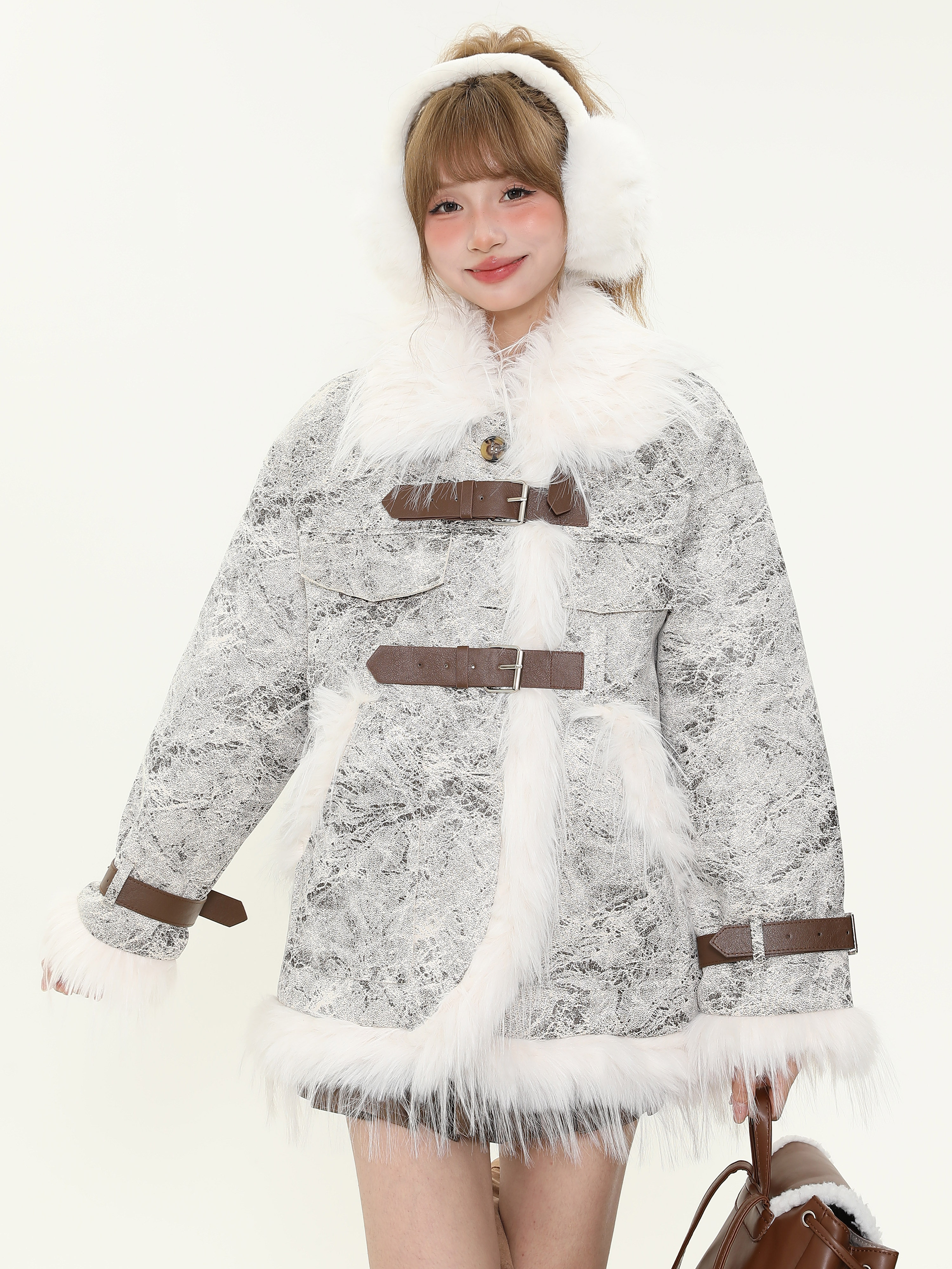 Retro American-Style High-End Faux Fur Coat for Women - Thick Warm Winter Cotton Jacket Retro American-Style High-End Faux Fur Coat for Women - Thick Warm Winter Cotton Jacket