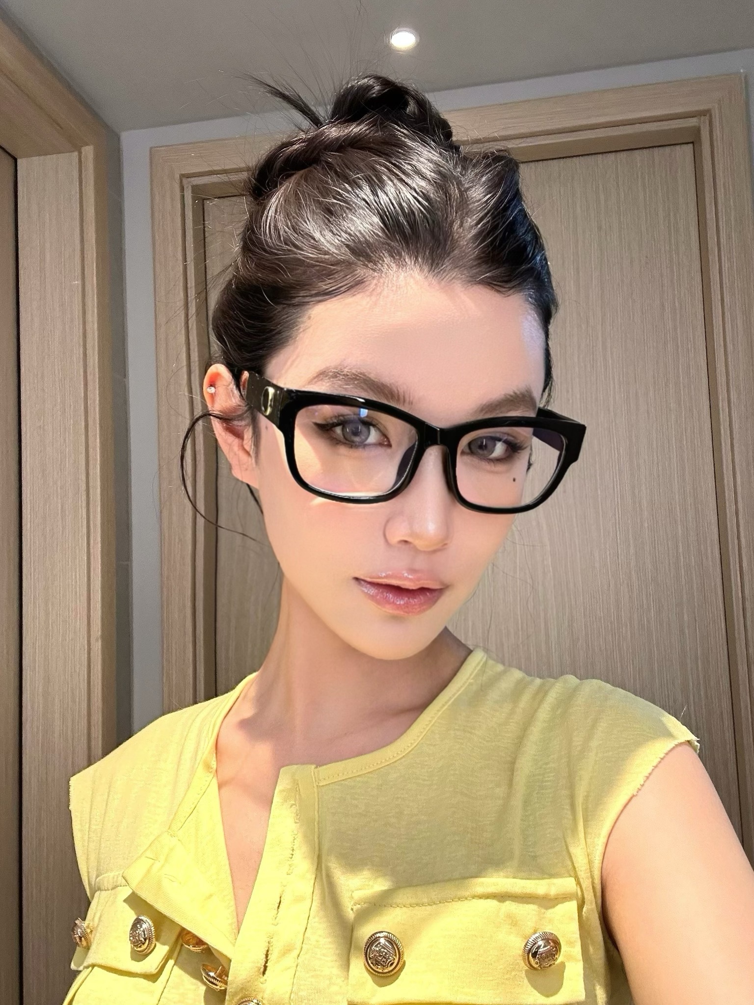 Retro Black Square Women's Glasses for Myopia - High Prescription, Korean Style, Anti-Blue Light, Flattering for Round Faces