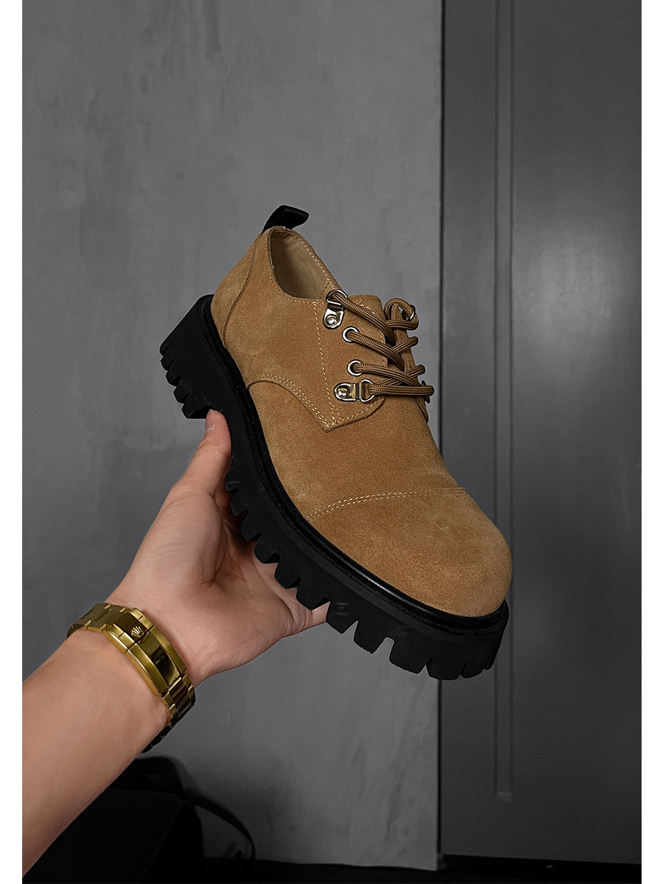 Retro British Style Spliced Suede Round-Toe Derby Shoes for Autumn - Height-Increasing Workwear Footwear