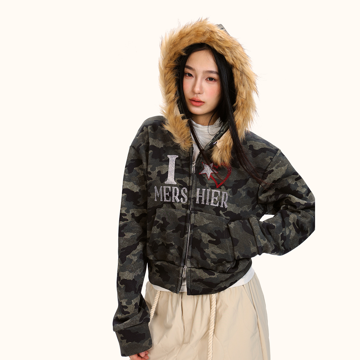 Retro Camouflage Fleece Hoodie Jacket with Fur Collar for Women - Trendy Short American Style with Rhinestone Letter Detail