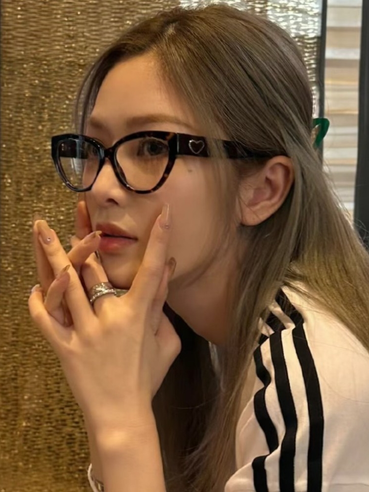 Retro Cat-Eye Heart-Shaped Black Glasses for Women, High-End Near-Sighted Design, Perfect for Square & Round Faces, Vintage Style Retro Cat-Eye Heart-Shaped Black Glasses for Women, High-End Near-Sighted Design, Perfect for Square & Round Faces, Vintage Style