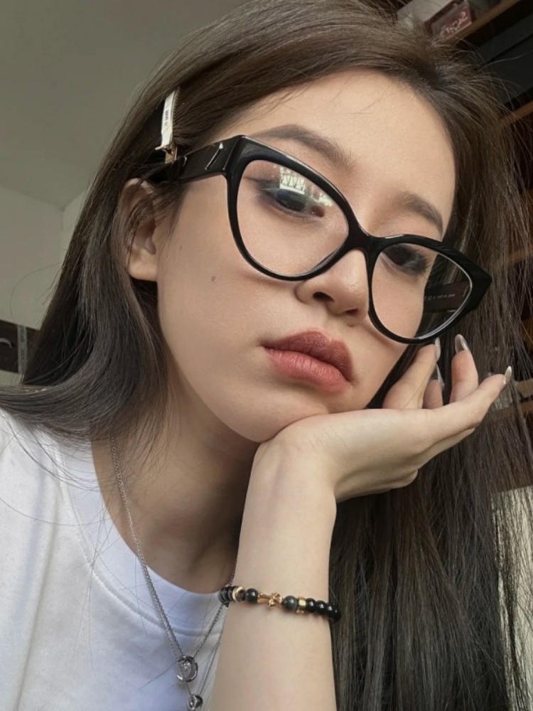 Retro Cat-Eye Heart-Shaped Black Glasses for Women, High-End Near-Sighted Design, Perfect for Square & Round Faces, Vintage Style Retro Cat-Eye Heart-Shaped Black Glasses for Women, High-End Near-Sighted Design, Perfect for Square & Round Faces, Vintage Style