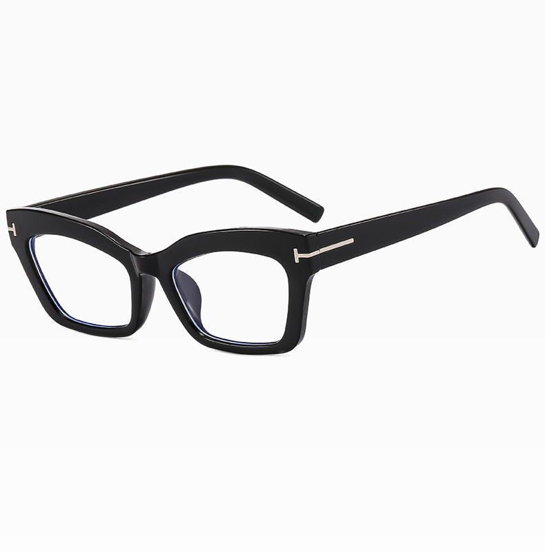 Retro Cat-Eye Square Black Glasses for Women - High-End Fashion Accessory for Round and Square Faces Retro Cat-Eye Square Black Glasses for Women - High-End Fashion Accessory for Round and Square Faces