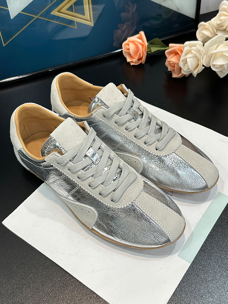 Retro Color-Blocking Genuine Leather Lace-Up Sports Shoes for Women - Silver Square-Toe Hidden Height Increase - Spring/Summer 2025 Retro Color-Blocking Genuine Leather Lace-Up Sports Shoes for Women - Silver Square-Toe Hidden Height Increase - Spring/Summer 2025