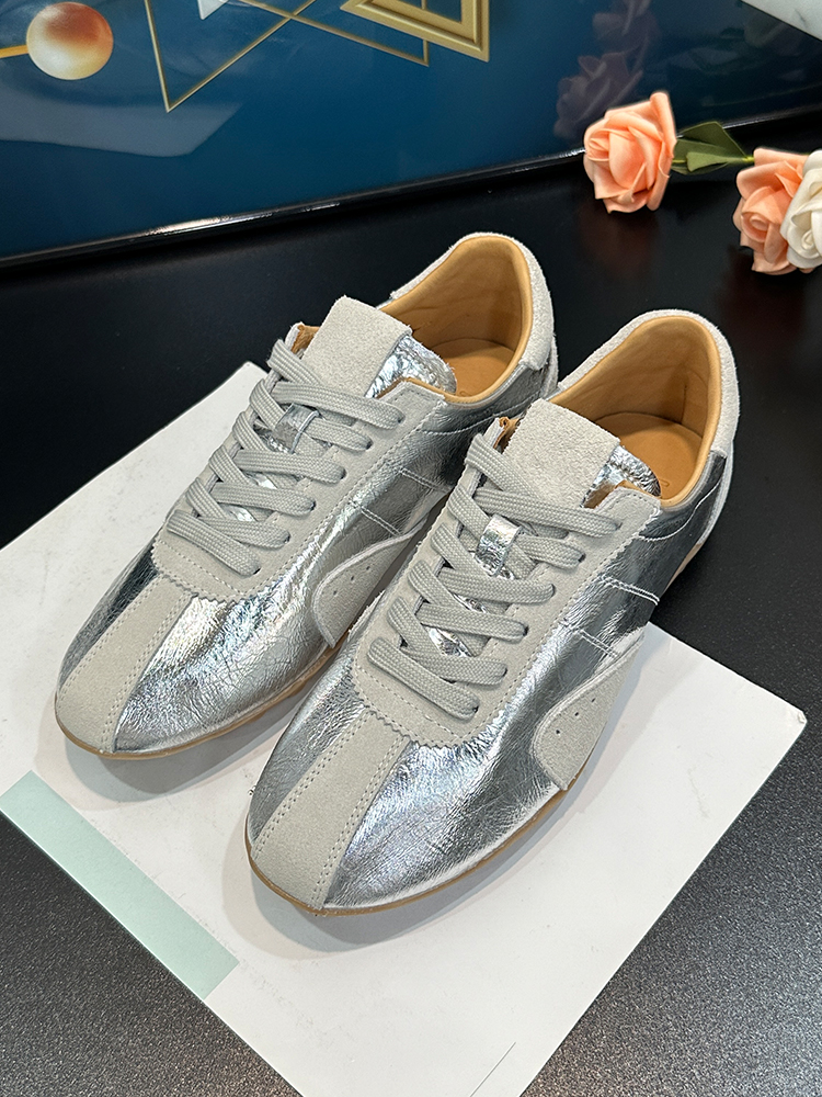 Retro Color-Blocking Genuine Leather Lace-Up Sports Shoes for Women - Silver Square-Toe Hidden Height Increase - Spring/Summer 2025 Retro Color-Blocking Genuine Leather Lace-Up Sports Shoes for Women - Silver Square-Toe Hidden Height Increase - Spring/Summer 2025