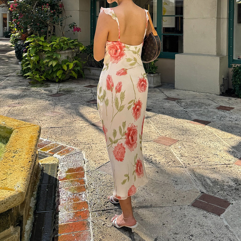 Retro Floral Ruffled V-Neck Spaghetti Strap Long Dress - Versatile Beach Style with Flowing Tulle Skirt for Island Vacation