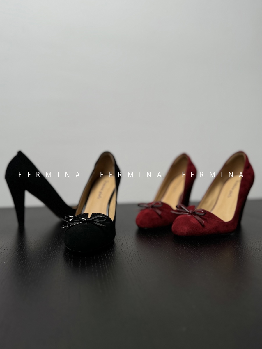 Retro French High-Heeled Shoes with Bow and V-Cut for Women - Elegant Fashion Runway Style