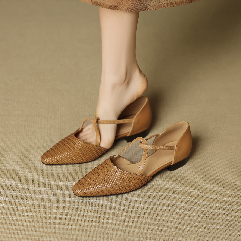 Retro French Woven Small Square Toe Cross Strap Hollow Flat Sandals for Women - Stylish Summer Footwear