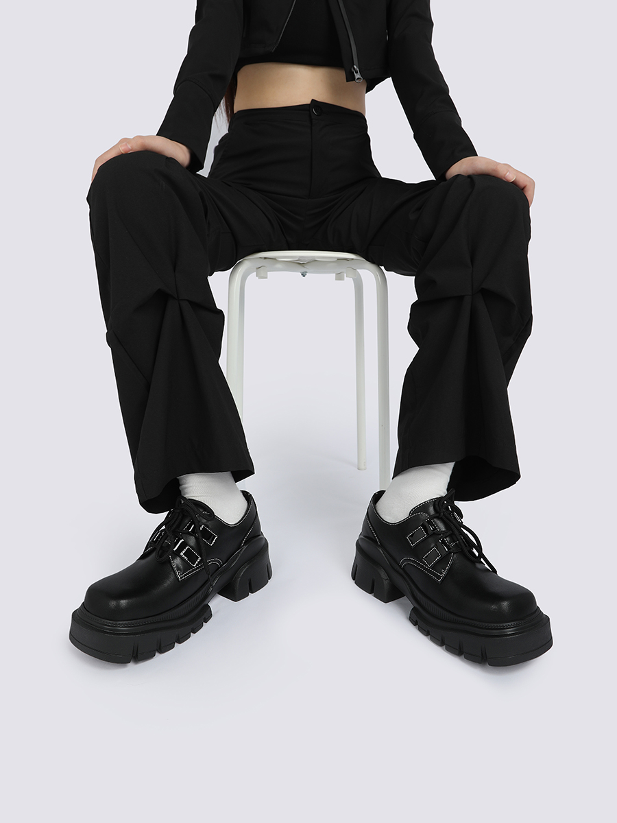 Retro Gender-Neutral Thick-Soled Black Leather Flats for Women - 2025 Spring/Summer British Style Footwear Retro Gender-Neutral Thick-Soled Black Leather Flats for Women - 2025 Spring/Summer British Style Footwear