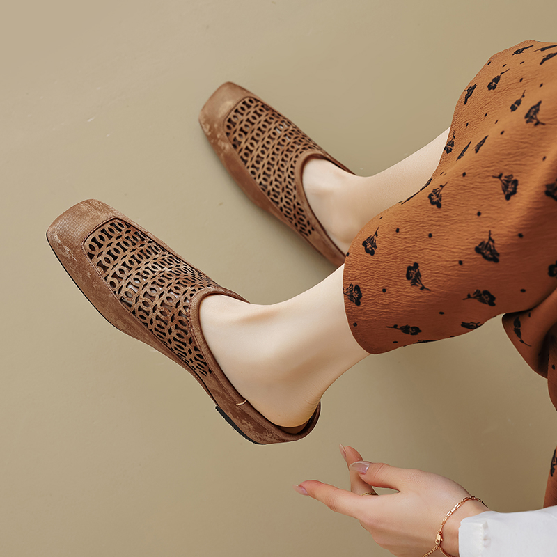 Retro Genuine Leather Square Toe Hollow Out Height-Increasing Mules for Women - Stylish Outdoor Full-Covered Sandals Retro Genuine Leather Square Toe Hollow Out Height-Increasing Mules for Women - Stylish Outdoor Full-Covered Sandals