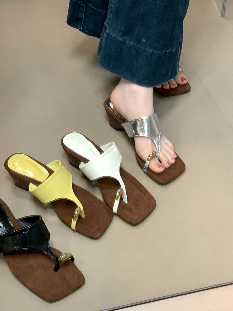 Retro High-Heeled Open-Toe Slide Sandals for Women - Summer Fashion with Silver Metal Buckle - Stylish Outdoor Footwear