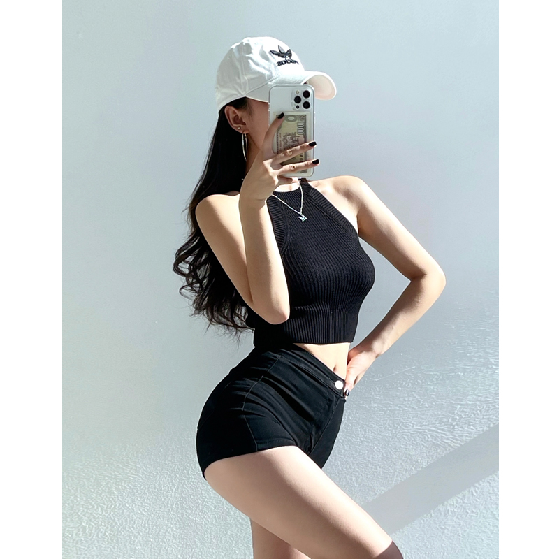 Retro High-Waisted Cropped Sleeveless Knitted Tank Top for All Seasons - Versatile Slim Fit for Y2K and 90s Style