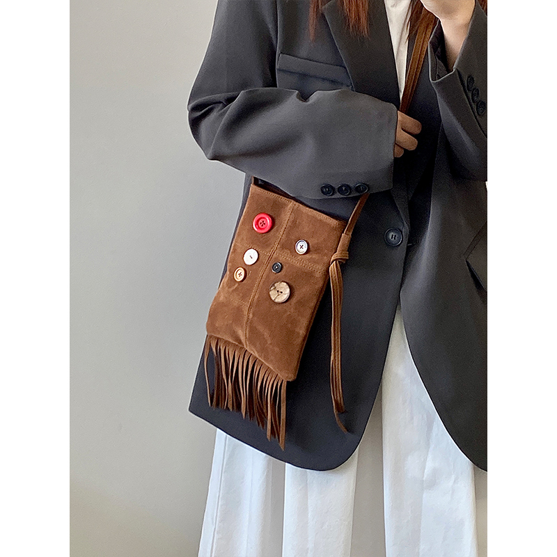 Retro Hippie Button Design Tassel Shoulder Crossbody Bag for Women â€“ 2025 Spring/Summer Small Bag