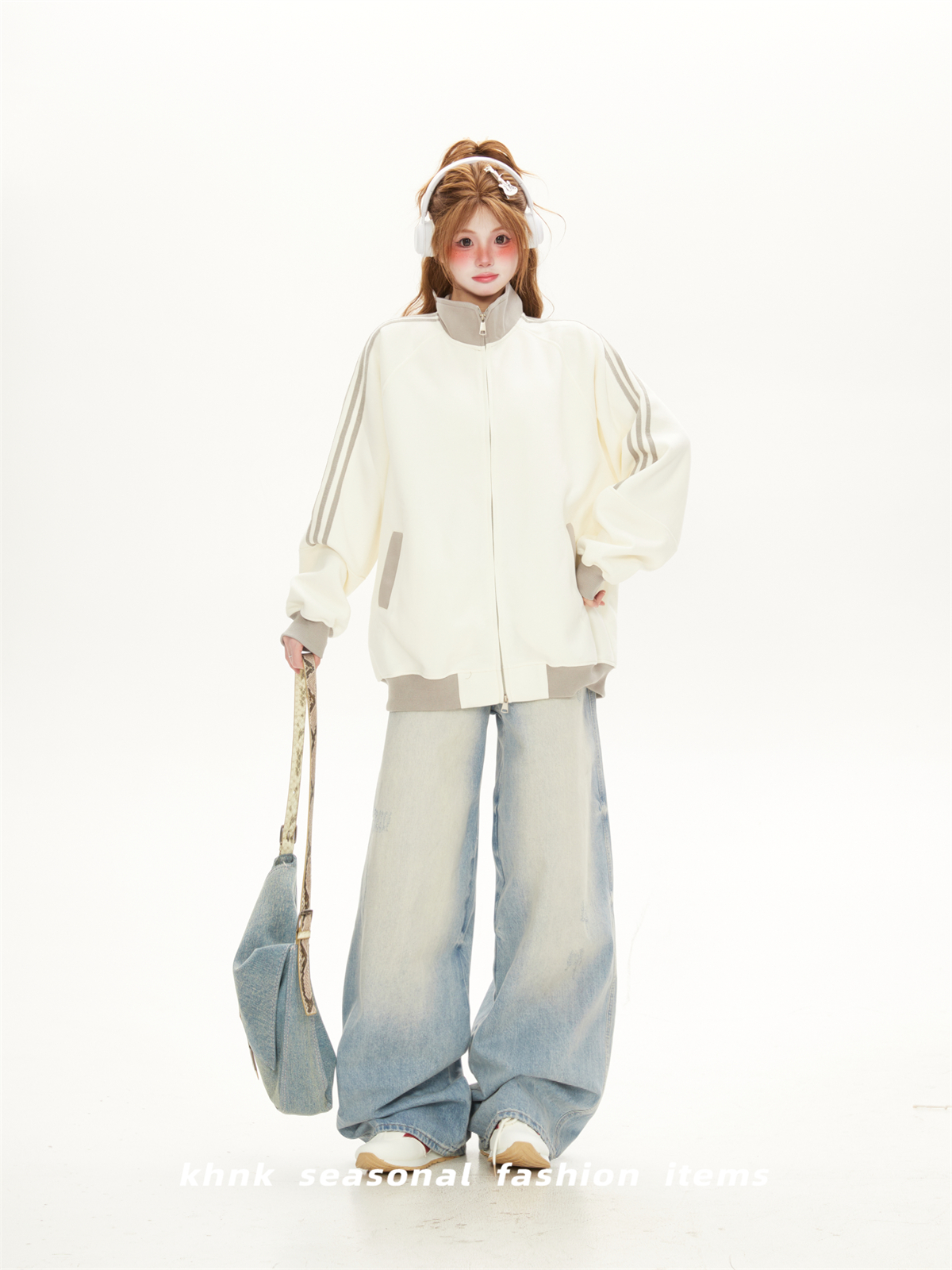 Retro Jersey-Style Zip-Up Stand Collar Jacket for Women - Spring 2025 Loose Baseball Sweatshirt Cardigan Trend Retro Jersey-Style Zip-Up Stand Collar Jacket for Women - Spring 2025 Loose Baseball Sweatshirt Cardigan Trend