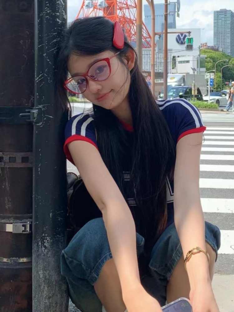 Retro Korean-Style Cat-Eye TR90 Ultra-Light Red Women's Trendy Face Slimming Blue Light Blocking Prescription Glasses Retro Korean-Style Cat-Eye TR90 Ultra-Light Red Women's Trendy Face Slimming Blue Light Blocking Prescription Glasses