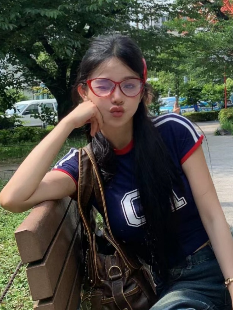 Retro Korean-Style Cat-Eye TR90 Ultra-Light Red Women's Trendy Face Slimming Blue Light Blocking Prescription Glasses Retro Korean-Style Cat-Eye TR90 Ultra-Light Red Women's Trendy Face Slimming Blue Light Blocking Prescription Glasses