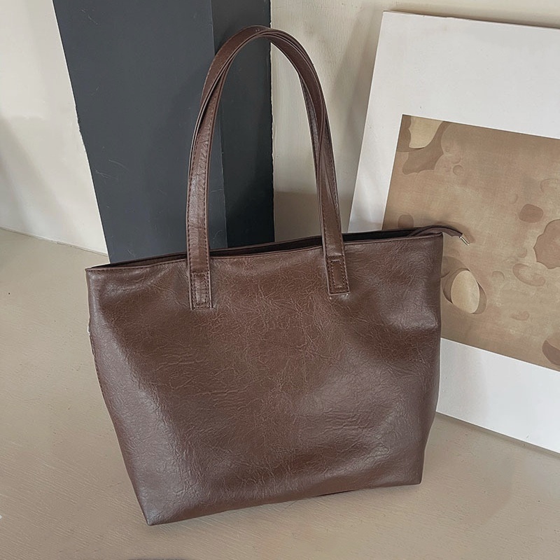 Retro Large Capacity Tote Bag for Women - 2025 New Style Soft Surface Commuting Shoulder Handbag Retro Large Capacity Tote Bag for Women - 2025 New Style Soft Surface Commuting Shoulder Handbag